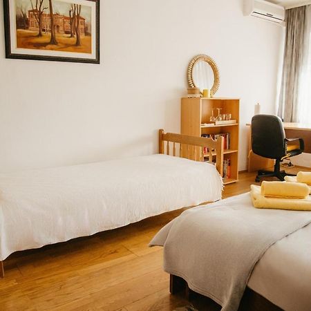 Soba Gloria Hotel Славонски брод Екстериор снимка