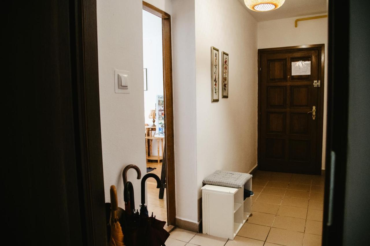 Soba Gloria Hotel Славонски брод Екстериор снимка